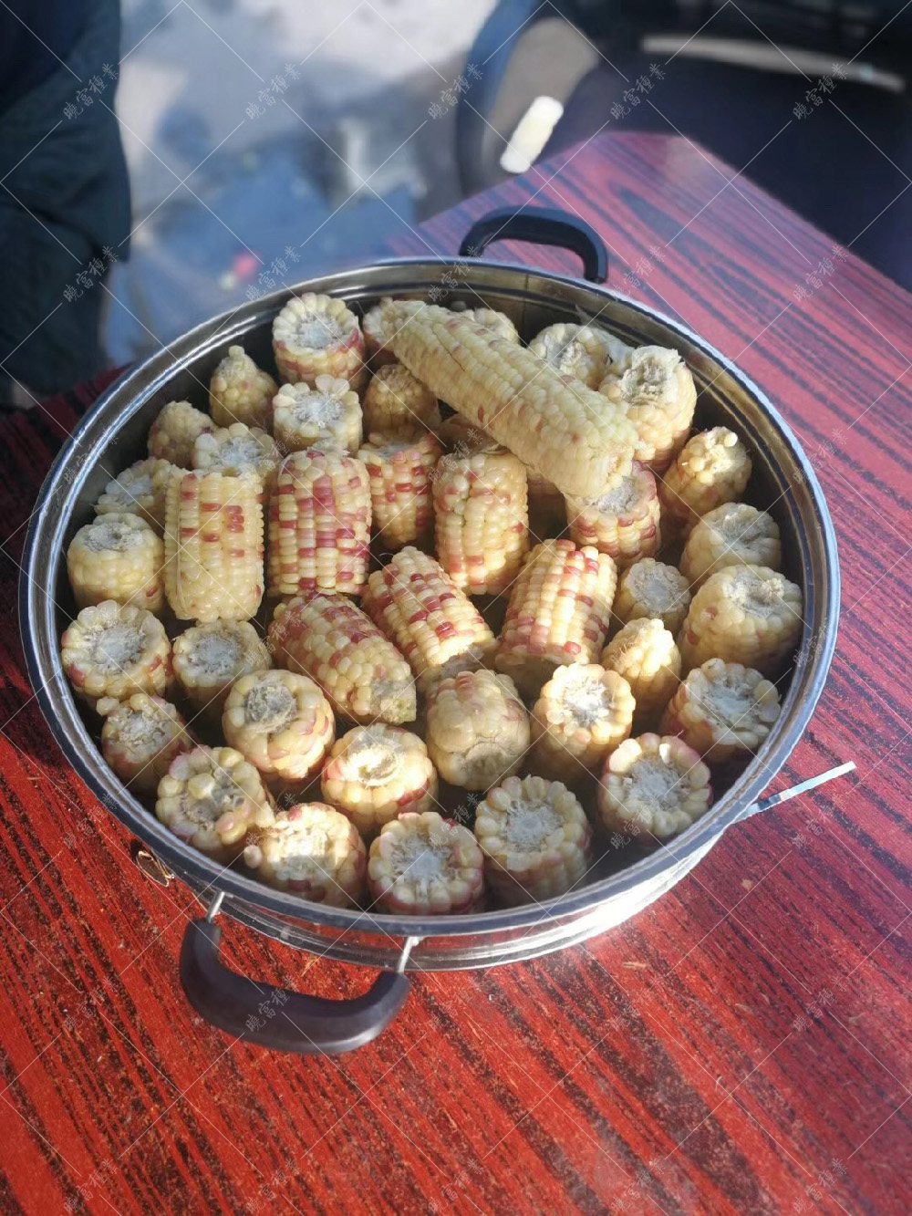 1558489950820342.jpg 50.jpg